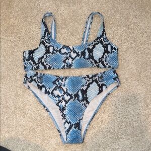 SHEIN Blue Snake Print Bikini